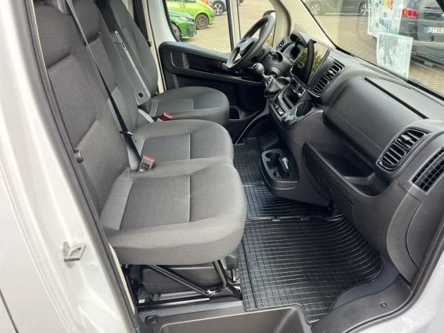 Peugeot Boxer 2.2 BlueHDi 140 L3H2 — 11