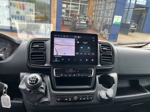 Peugeot Boxer 2.2 BlueHDi 140 L3H2 — 12