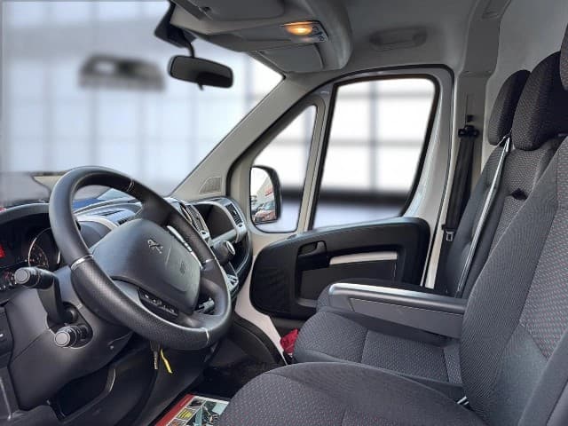 Peugeot Boxer 335 L2H2 BlueHDi 140 Stop&Start — 11