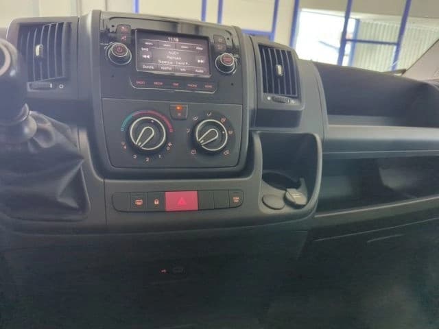 Peugeot Boxer HDi 330 L1H1 Pro Avantage Edition — 11