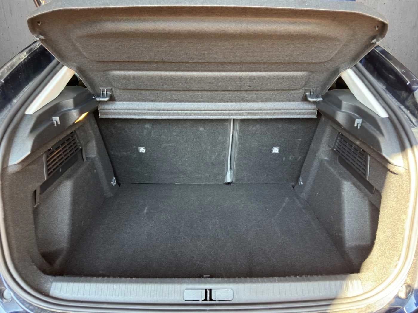 Citroen C4 C4 1.2 PureTech Plus // Navi/LED/Sitzheizung — 13
