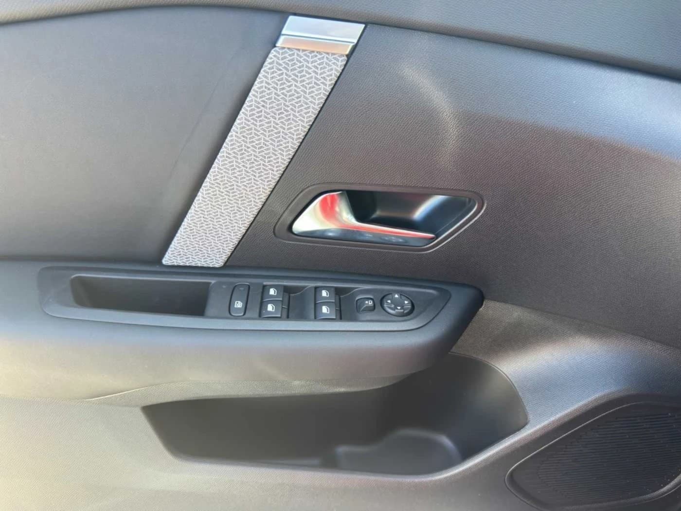 Citroen C4 C4 1.2 Plus LED/Teilleder/Navi — 10