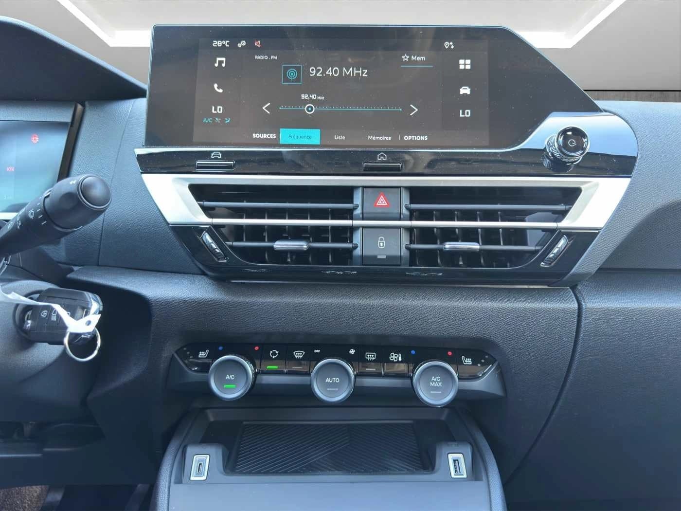 Citroen C4 C4 1.2 Plus Teilleder/Navi/LED — 3