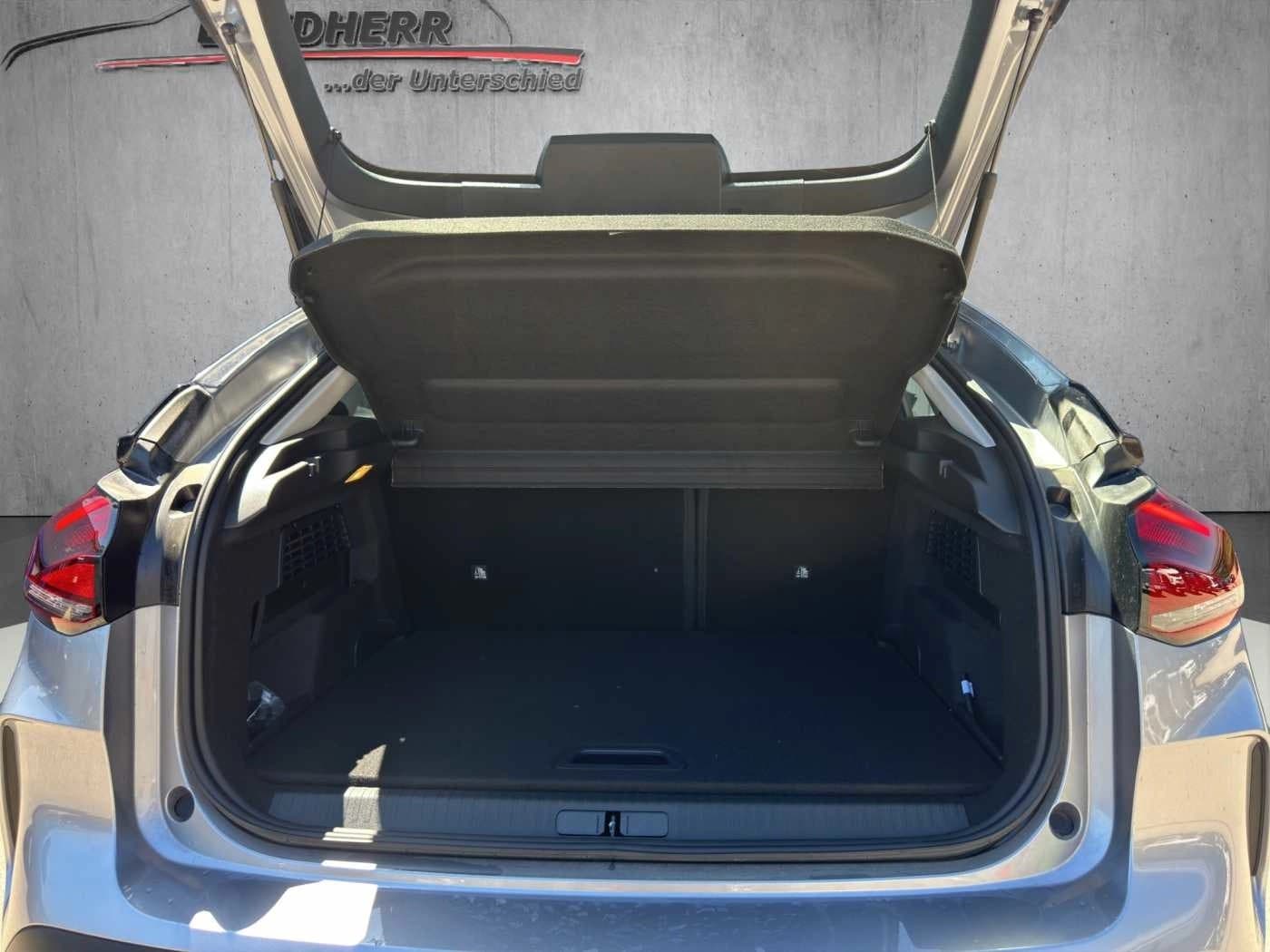 Citroen C4 C4 1.2 Plus Teilleder/Navi/LED — 6