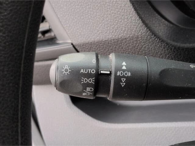 Citroen Jumpy Kasten Club 1.5D*Temp PDC MirrorLink Klima... — 3
