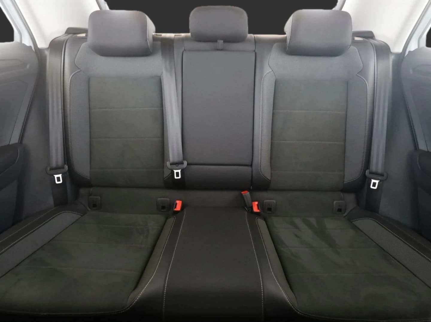 Volkswagen T-Roc Style — 16