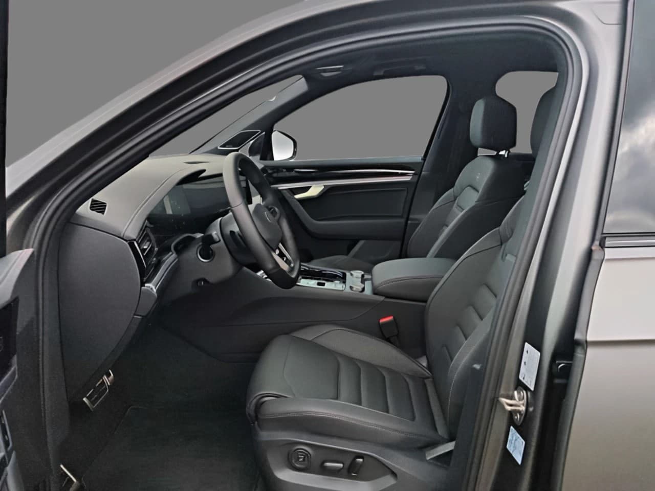 Volkswagen Touareg R-Line V6 TDI 4MO MATT+STHZ+LUFT+PANO+22 — 11