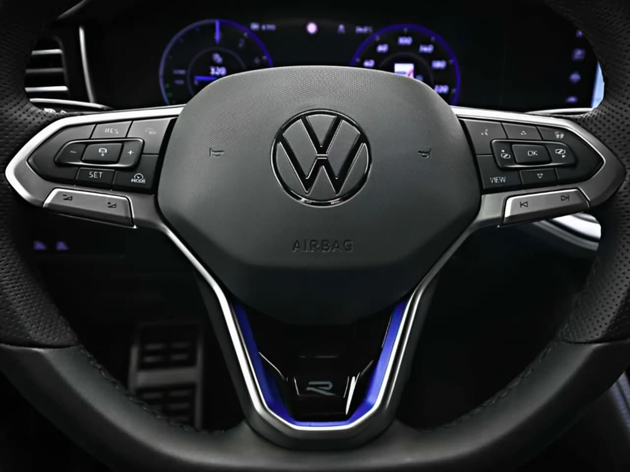 Volkswagen Touareg R eHybrid 4M AHK Pano Matrix Leder — 7