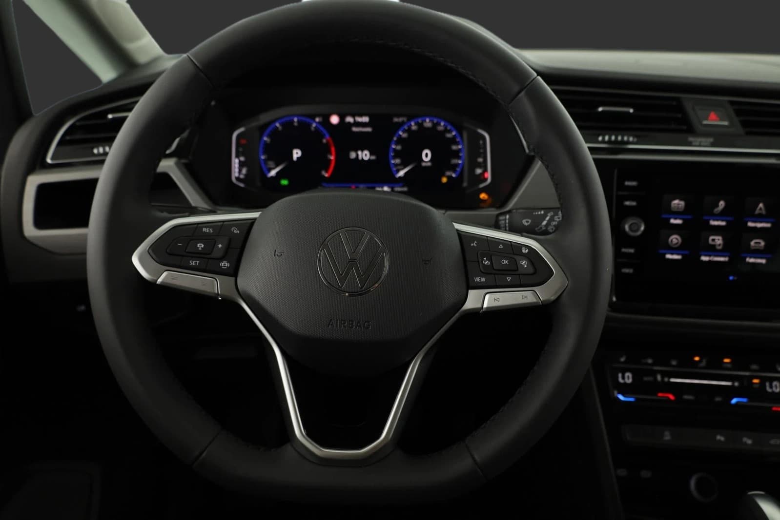 Volkswagen Touran 1.5 TSI DSG Comfortline, 7-Sitzer, AHK, Navi, Matrix, el. Klappe, Side, FS-beheizbar, 4 J.-Garantie — 7