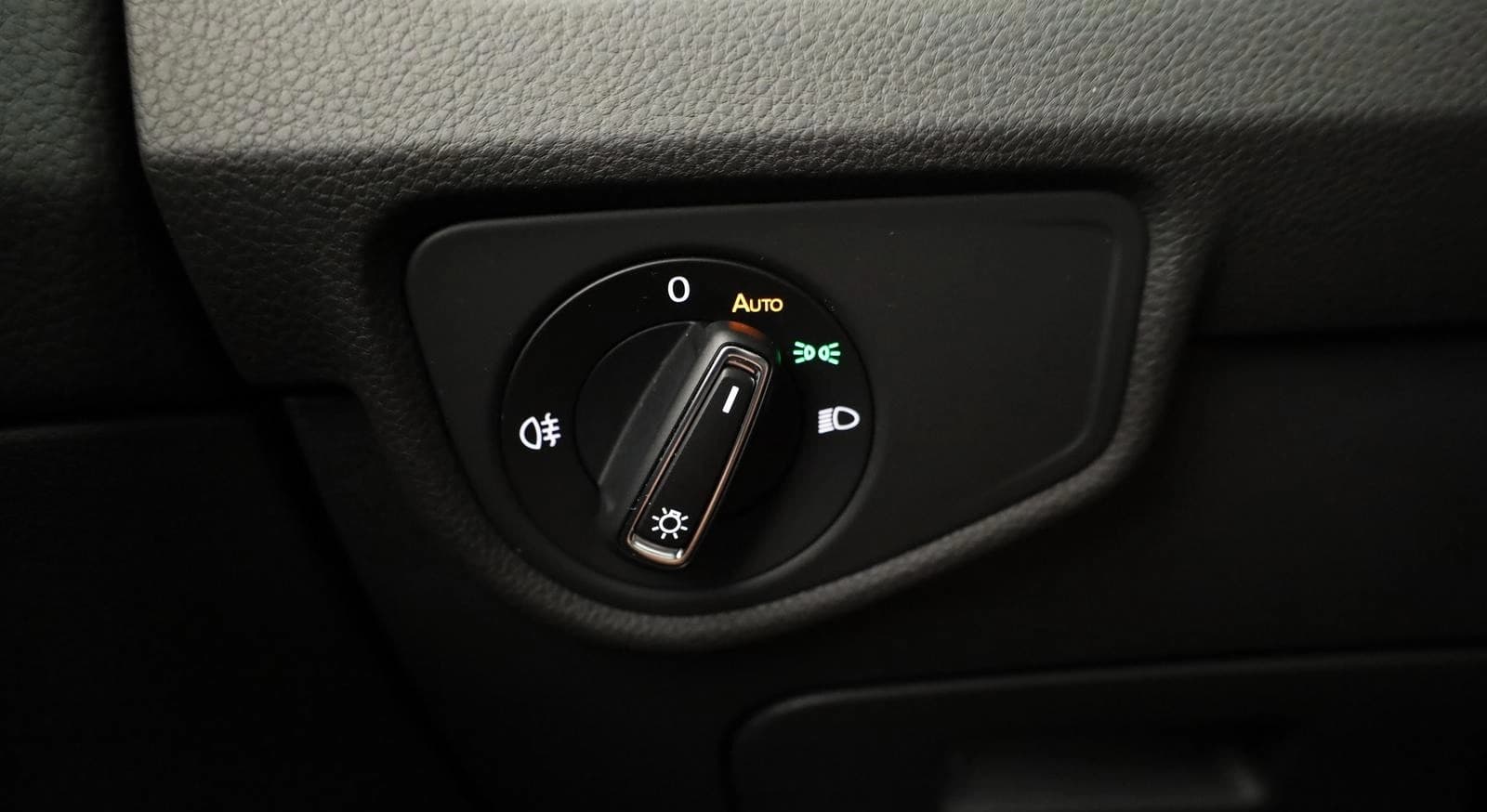 Volkswagen Touran 1.5 TSI DSG Comfortline, 7-Sitzer, AHK, Navi, Matrix, el. Klappe, Side, FS-beheizbar, 4 J.-Garantie — 10