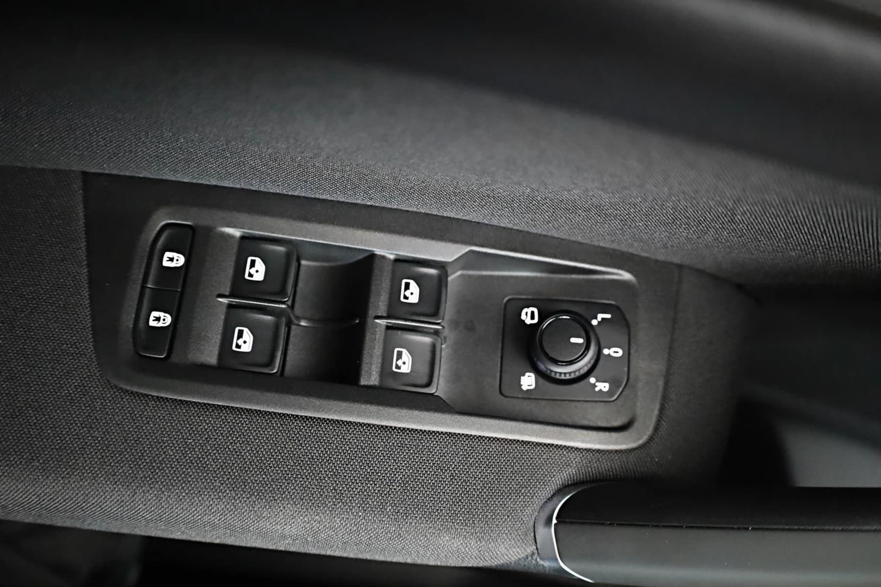 Volkswagen Touran 1.5 TSI DSG Comfortline, Navi, Side, Kamera, Winter, 17-Zoll, sofort, 3.J-Garantie — 9
