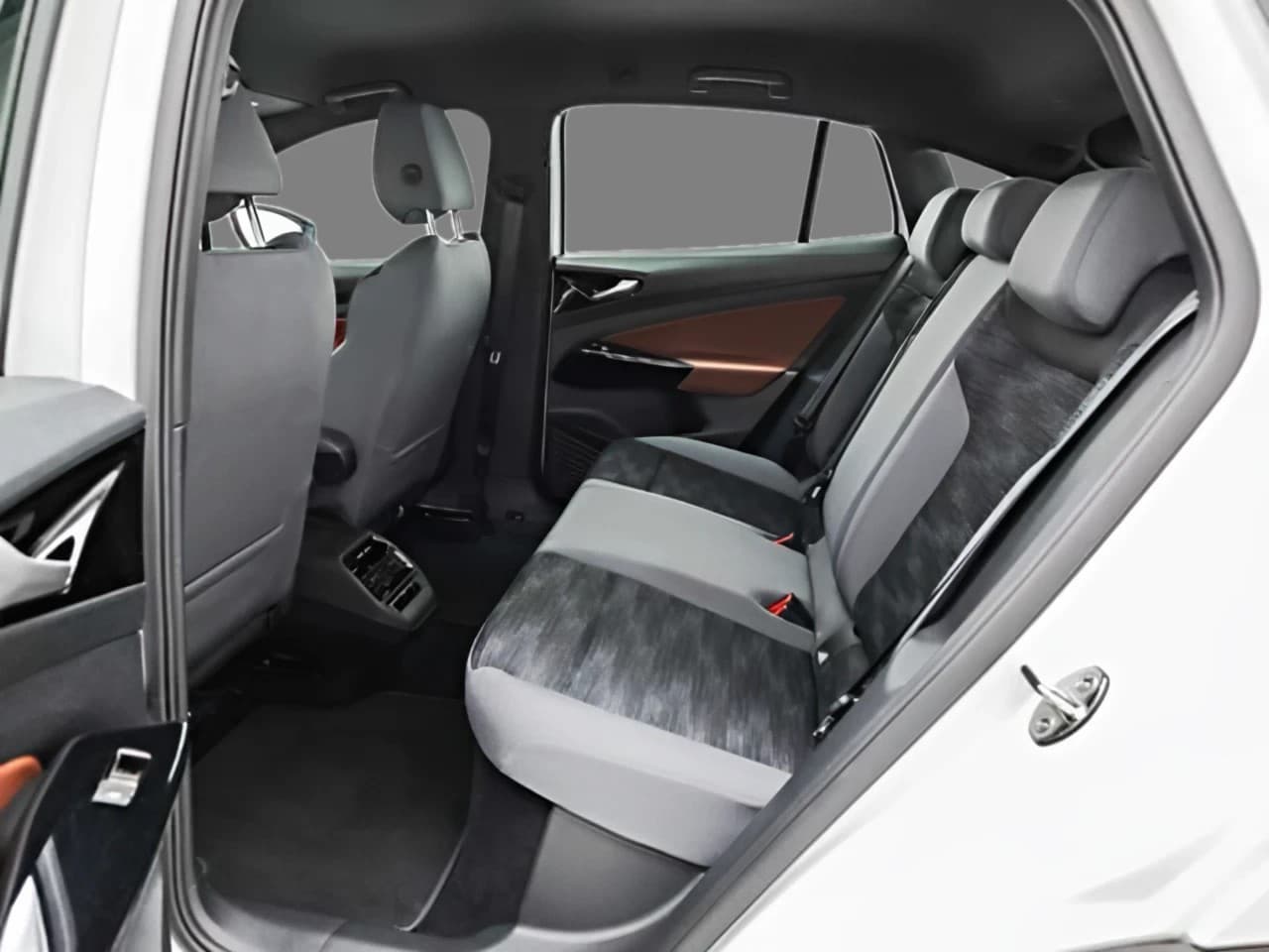 Volkswagen ID.5 Pro Navi AHK Kamera — 12