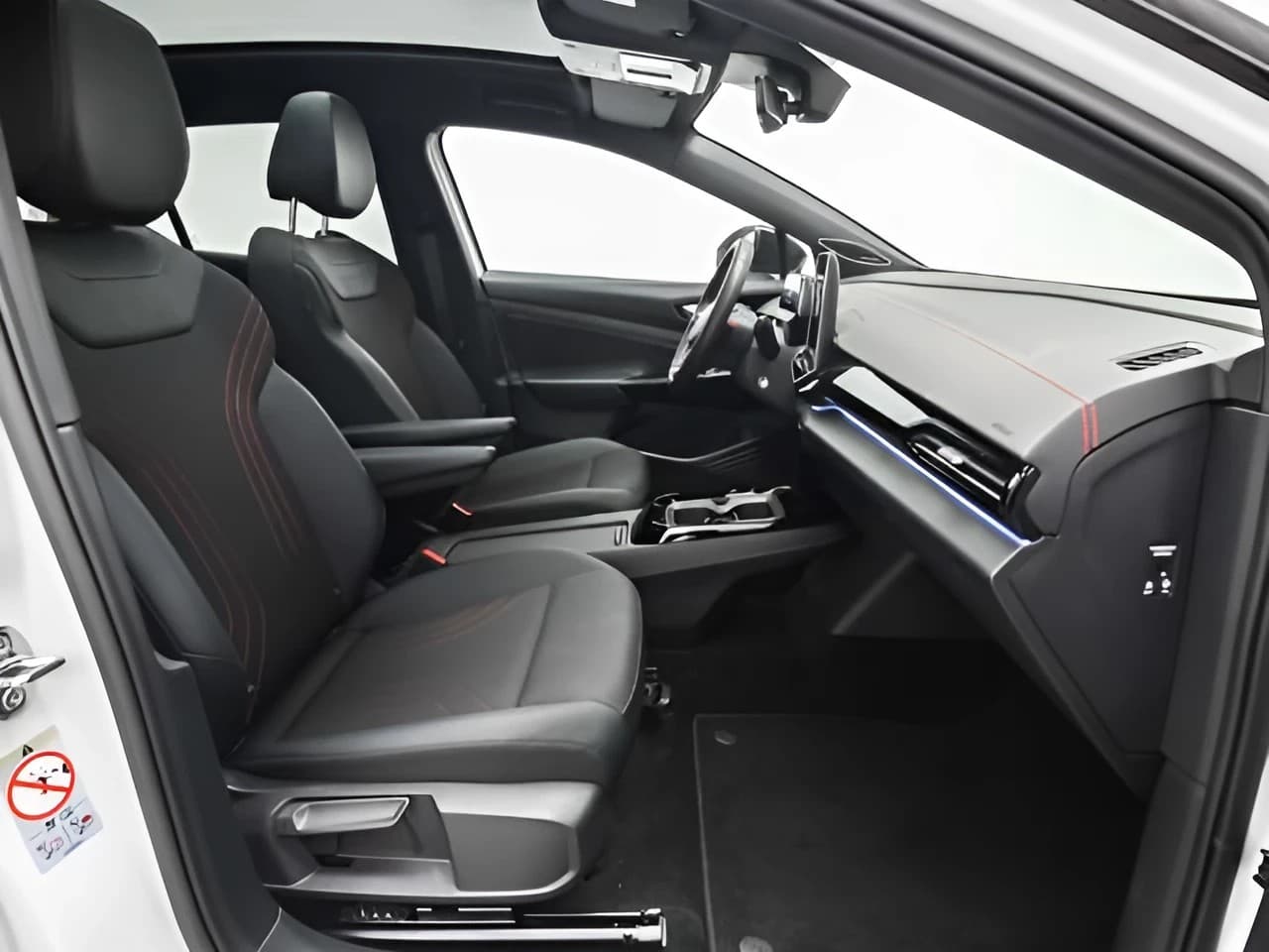 Volkswagen ID.4 GTX Pano AHK HuD AreaView Harman — 11