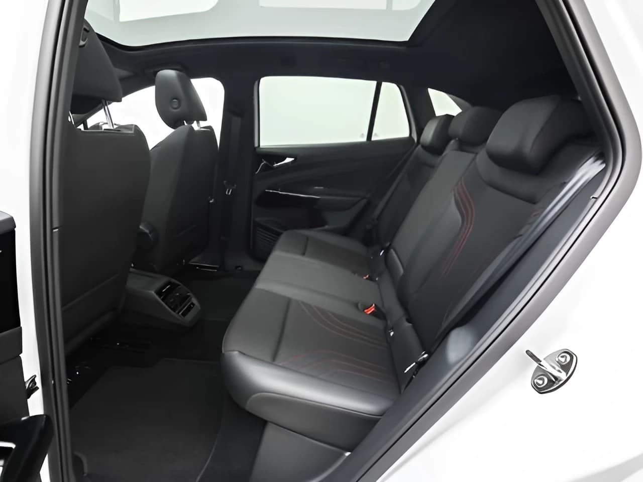 Volkswagen ID.4 GTX Pano AHK HuD AreaView Harman — 12