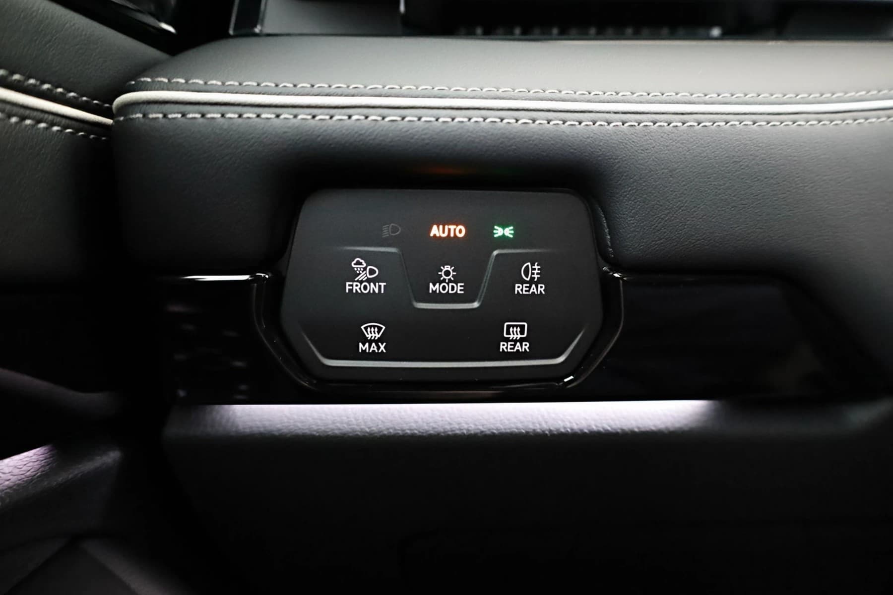 Volkswagen ID.7 Pro Black, HuD, IQ.Light, IQ.Drive, AreaView, Side, Winter, 20-Zoll — 10