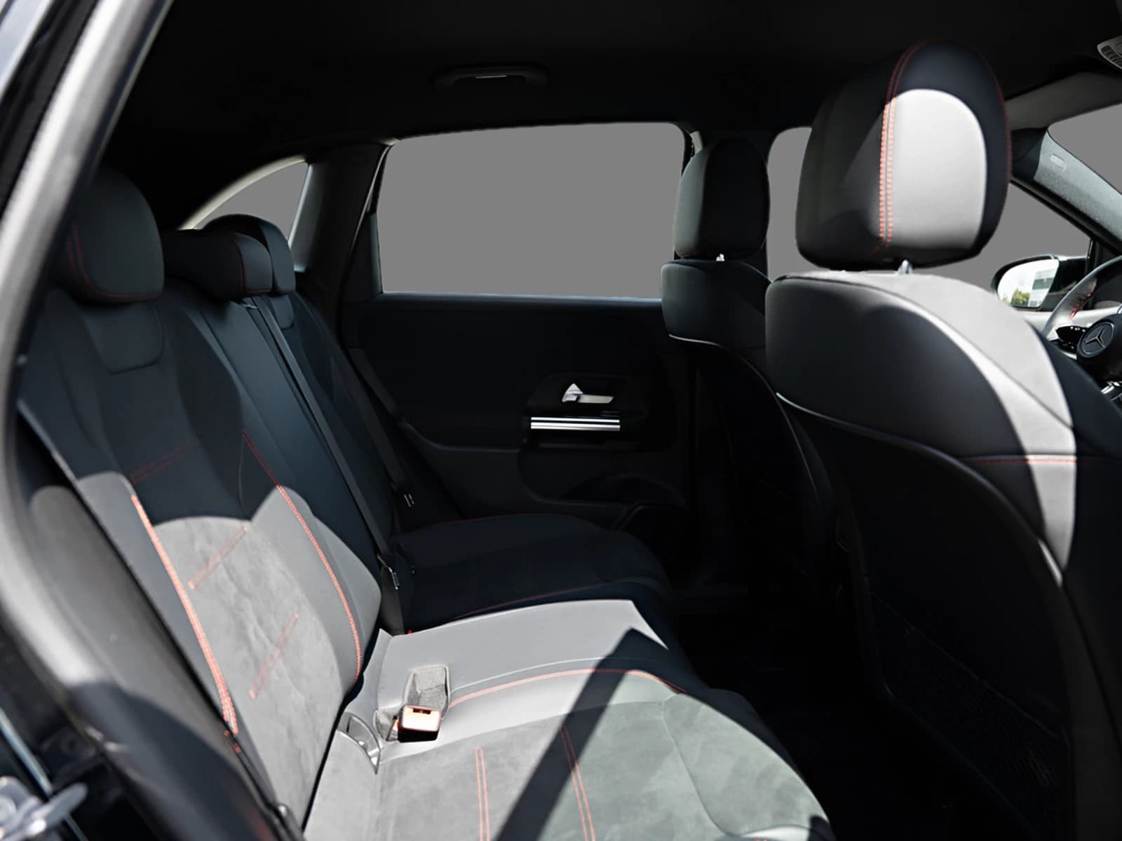 Mercedes-Benz B 200 AMG-Sport/Multibeam/Cam/Totw/Winter/SHZ/18 — 5