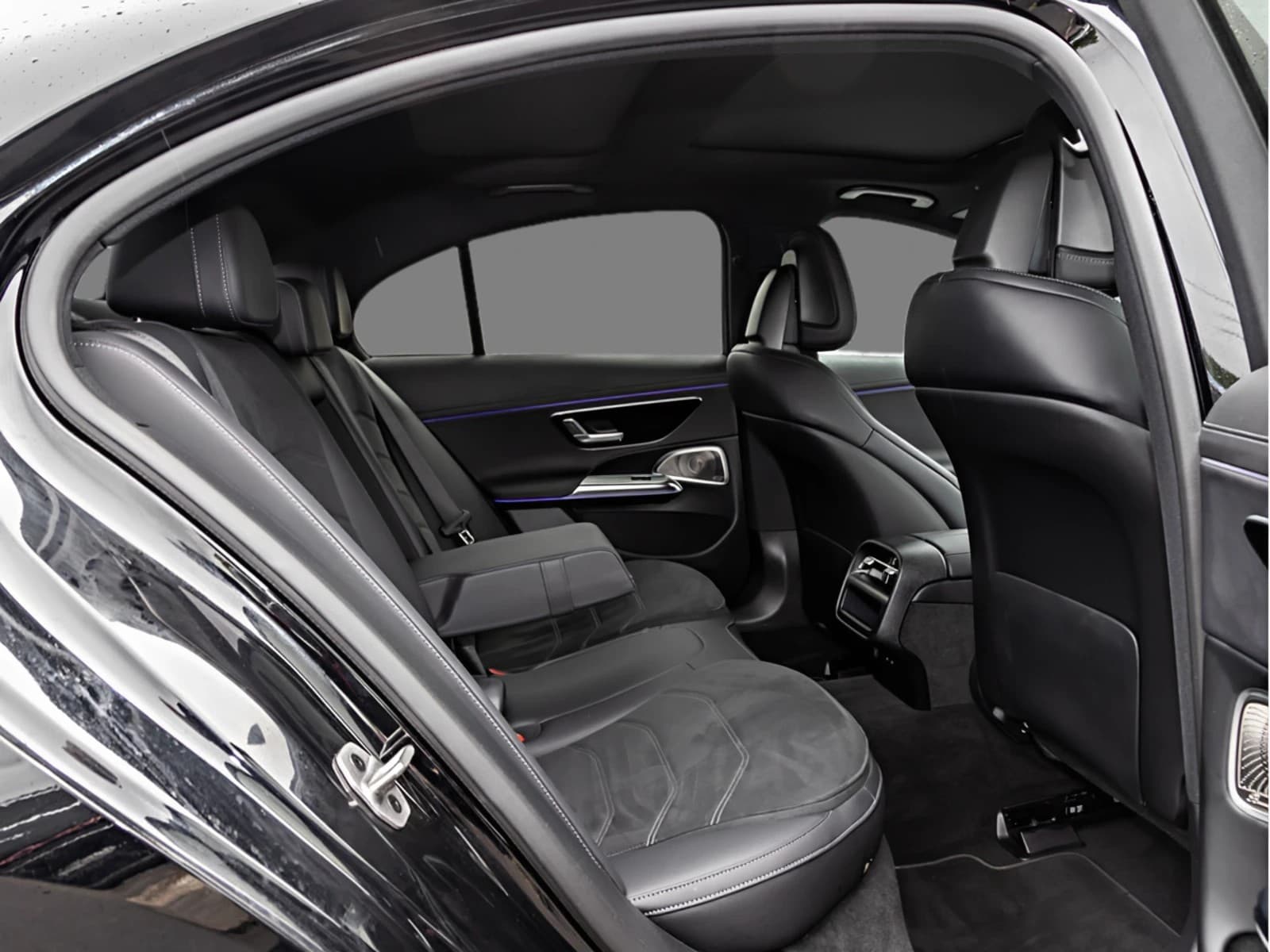 Mercedes-Benz E 450 d 4M AMG-Sport/Super/Pano/AHK/Burm/Night — 9