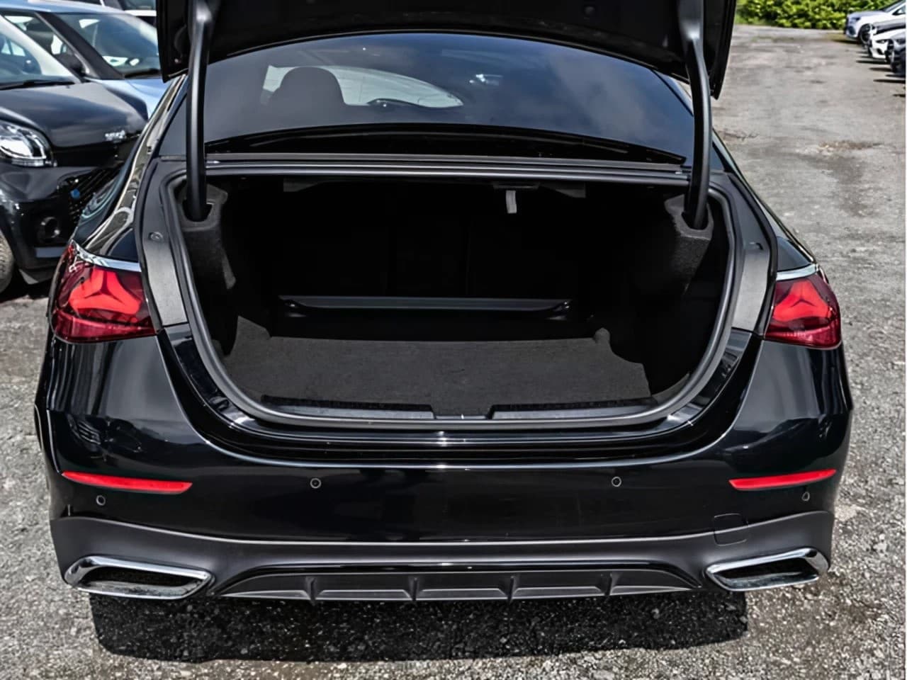 Mercedes-Benz E 220 d 4M AMG-Sport/Super/Pano/Burm/360/Night — 6