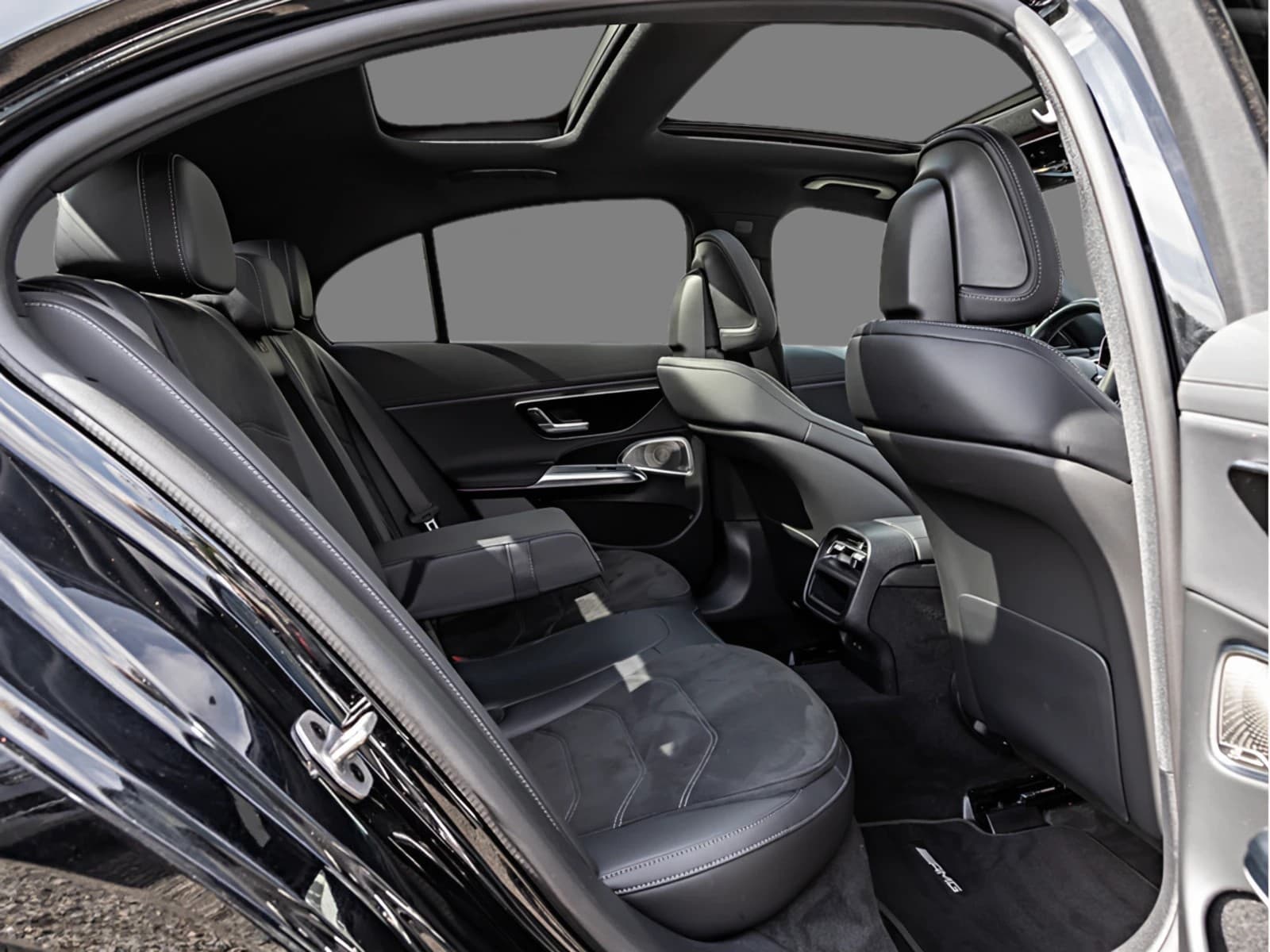 Mercedes-Benz E 220 d 4M AMG-Sport/Super/Pano/Burm/360/Night — 9
