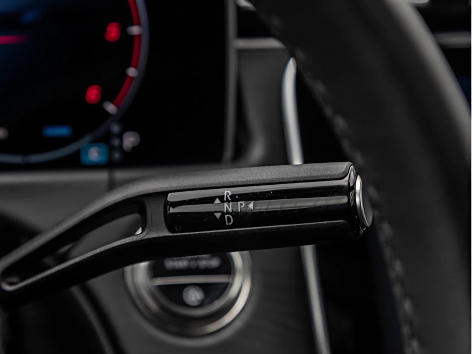 Mercedes-Benz E 220 d AMG-Sport/DiGITAL/360/Pano/Burm/Night/21 — 20